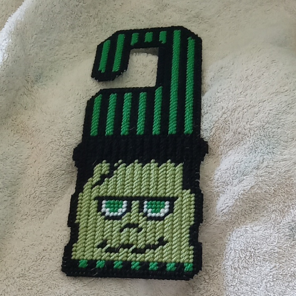 ❤️Green and Black Frankenstein Door Hanger